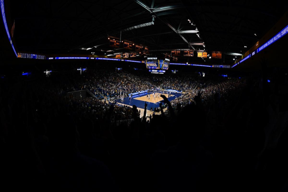 DIII Men's Volleyball: Region Battles Heat Up