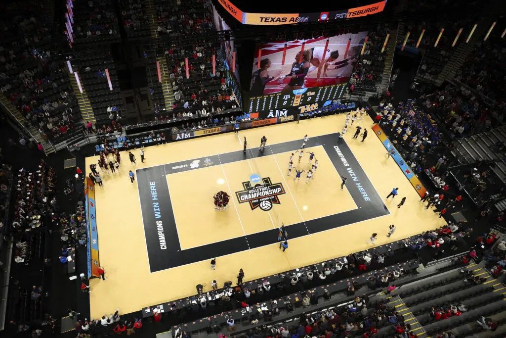 Texas A&M Faces Kentucky in NCAA Final Showdown